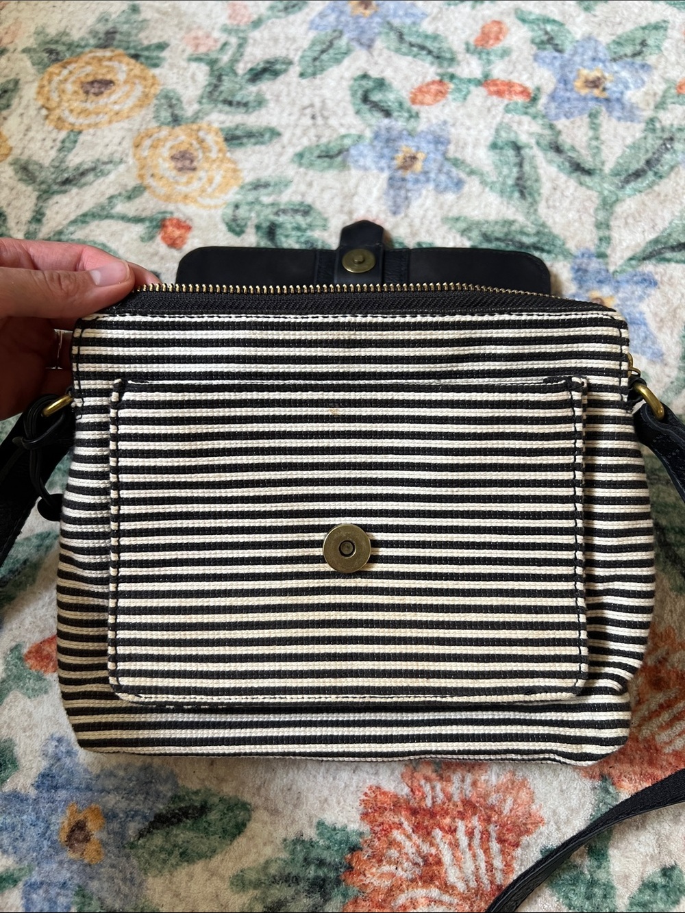 Striped Fossil Crossbody Bag with Leather Details - Picture 4 of 10